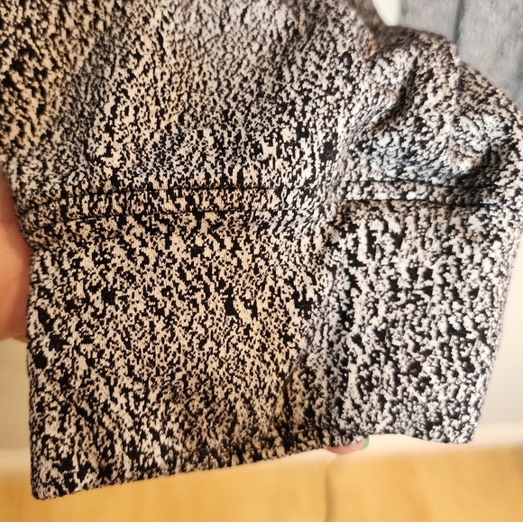 Lululemon Ready To Rulu Pant Jacquard White Black. Size 10 - Picture 3 of 16